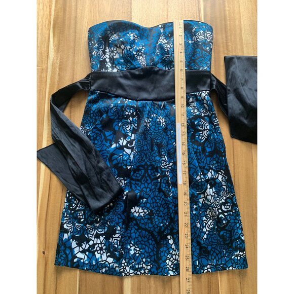 Trixxi Juniors Strapless Blue & Black Floral Pleated Dress With Bow Back Size 5 - Picture 10 of 13
